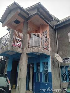 Parcelle incluant une maison en étage de R+1