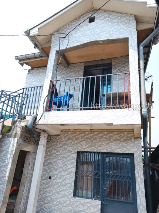 PARCELLE AVEC MAISON R+1 CONTENANT 2 APPARTEMENTS