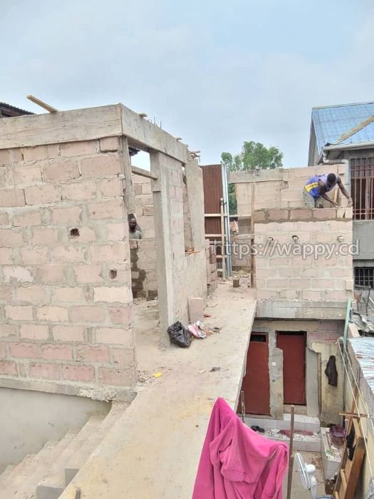 Maison en étage en cours de construction