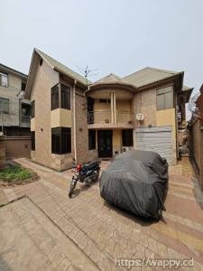 Parcelle à usage résidentiel à Limete 1ère rue