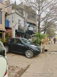 Immeuble à vendre dans la Commune de bandalugwa au
