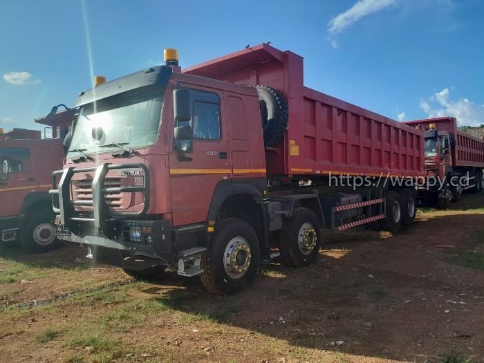 Camion howo 400 12 roues etat neuf