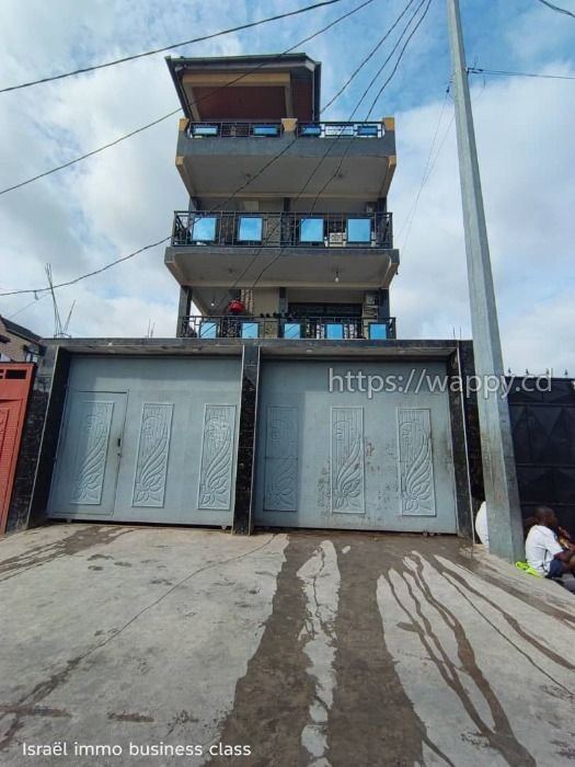 Opportunité : Immeuble de trois niveaux