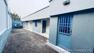 Parcelle Locative 3 Compartiments – Quartier Plaza