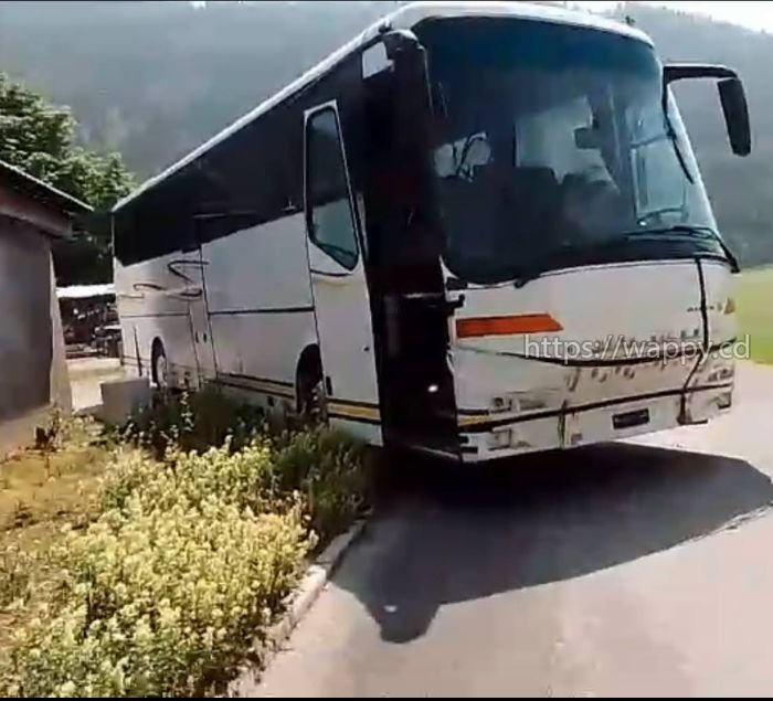 BUS AUTOCAR BOVA FUTURA – 51 PLACES