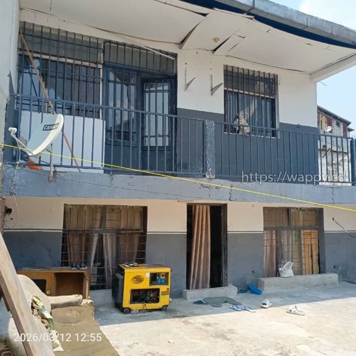 Parcelle R+1 à Limete 1ère rue Funa Forgeron