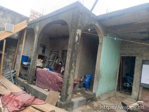 Parcelle avec Construction R+2 – Barumbu