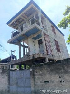 Immeuble locatif R+2 rentable à N’Sele