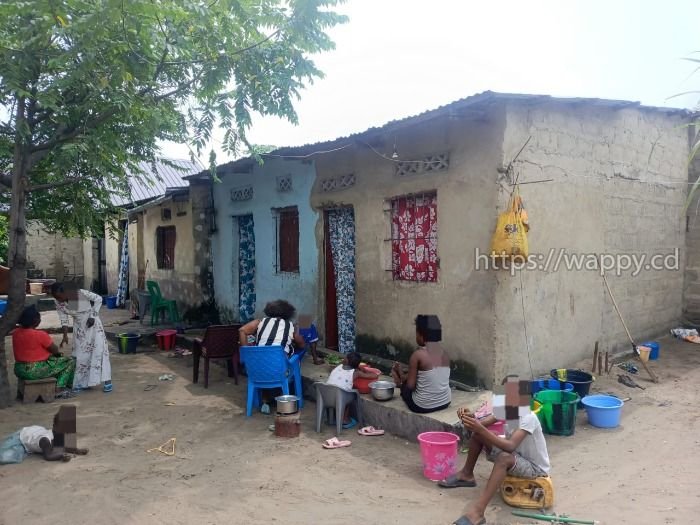 Parcelle 180m² avec 3 portes – Terre Jaune