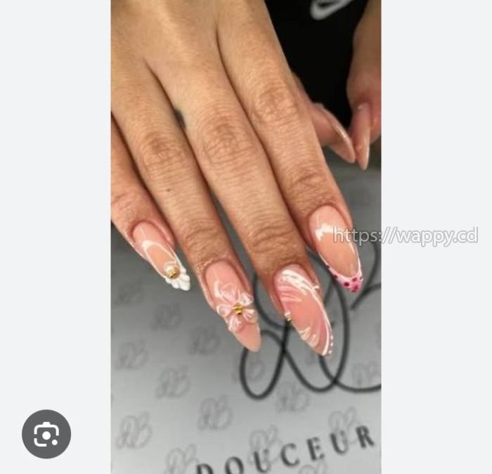 Bijoux, Parfums, accessoires - Baron Mobile Market