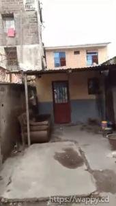 PARCELLE AVEC FONDATION R+4 À BARUMBU