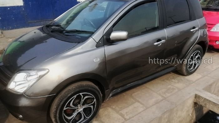 TOYOTA IST AUTOMATIQUE 2005
