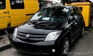 TOYOTA IST NOIR 2006