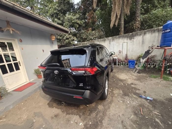 Jeep Toyota new Rav 4 non hybrid