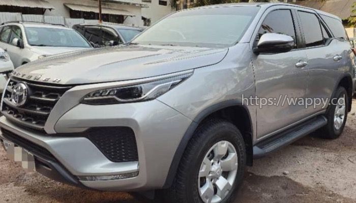 Toyota Fortuner 2022