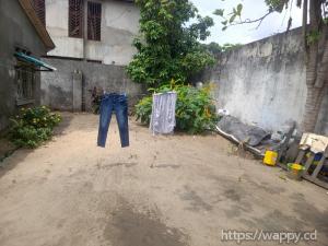 Terrain vide à NDJILI QUARTIER 1