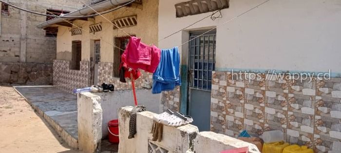 Parcelle dotée de plusieurs maisons locatives